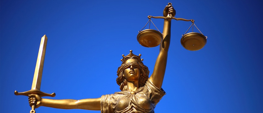 Justizia symbolisiert Recht und Ordnung - Dies ist besonders wichtig für den Compliance Officer